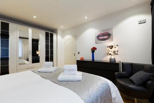 The Queen Luxury Apartments - Villa Cortina - Housity
