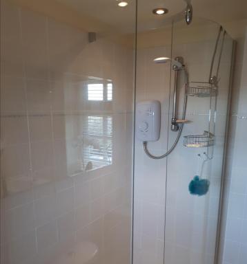 Court Barn Cottage B&B - Housity