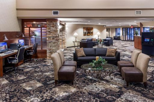 Ramkota Hotel Watertown - Housity