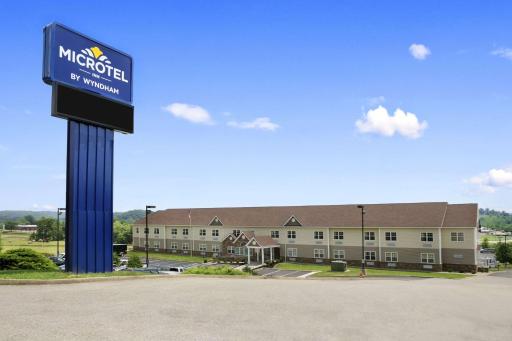 Microtel Inn & Suites By Wyndham Mineral Wells/Parkersburg - Housity