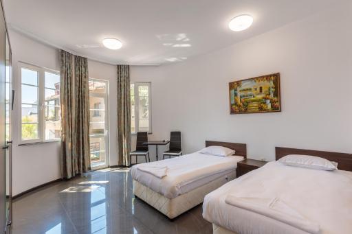 SeaSide Guest Rooms - Housity