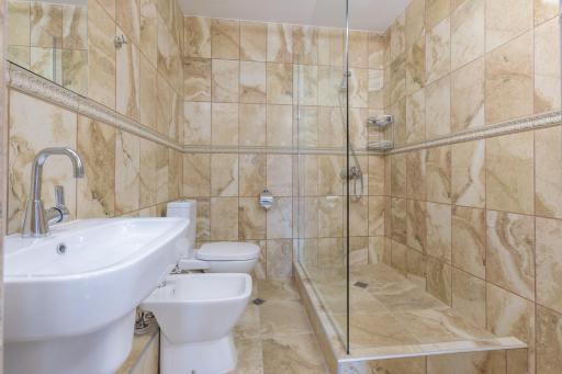 SeaSide Guest Rooms - Housity