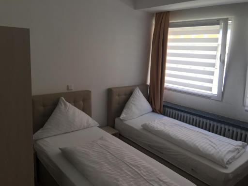 Hotel Central Hannover - Housity