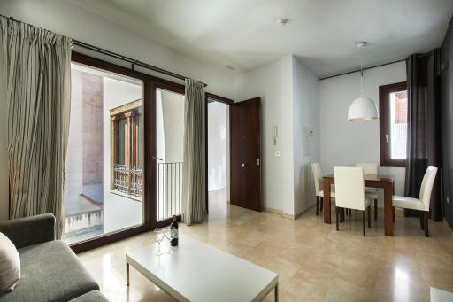 Elvira Suites - Housity