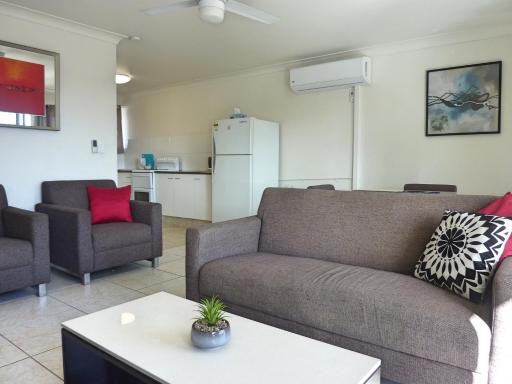 Jadran Motel & El Jays Holiday Lodge - Housity