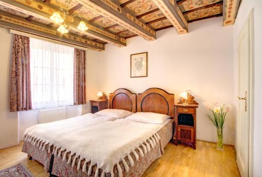 Red Lion Hotel - Housity