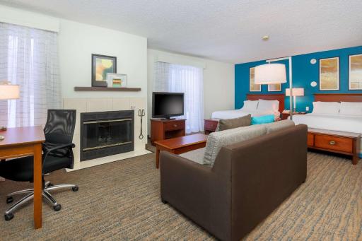 Hawthorn Suites by Wyndham Tinton Falls - Housity