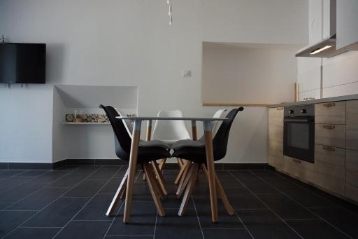 Corner Apartments - Housity