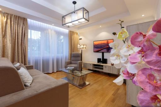 The Queen Luxury Apartments - Villa Giada - Housity