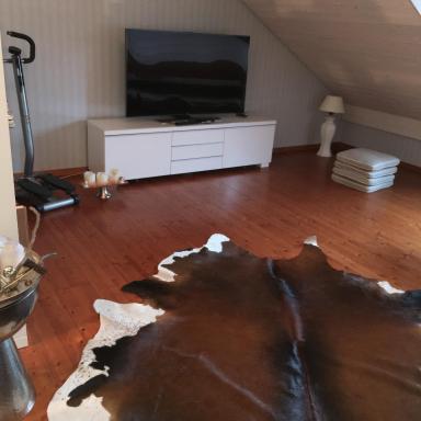 Ruheges Zimmer, 100 m zum See, Strandbad - Housity