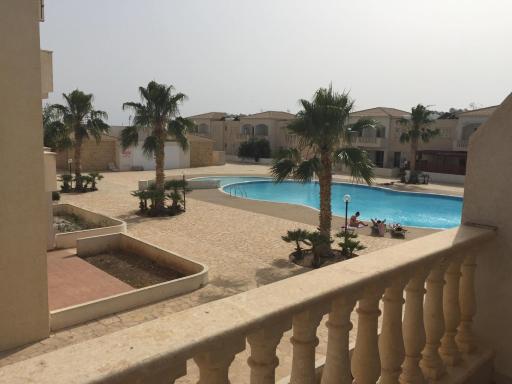Cleopatra - Housity