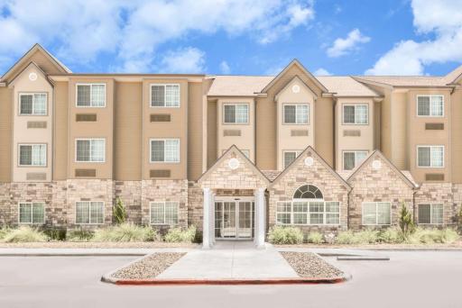 Microtel Inn & Suites by Wyndham - Housity
