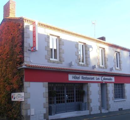 Hôtel-restaurant Les Colonnades - Housity