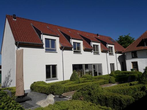 B&B Dotter 17 - Housity