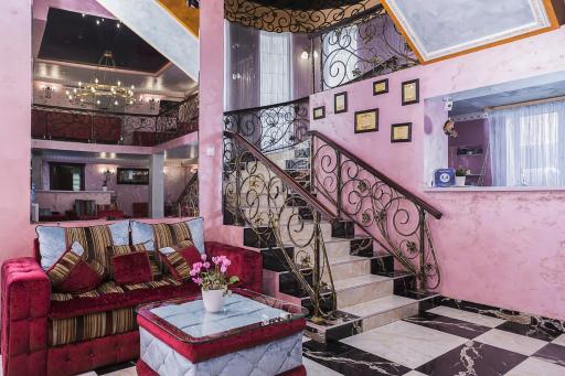 Viktoria Hotel - Housity