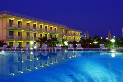 Dioscuri Bay Palace - Housity