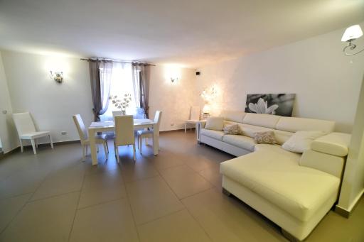 Scudieri House - Housity