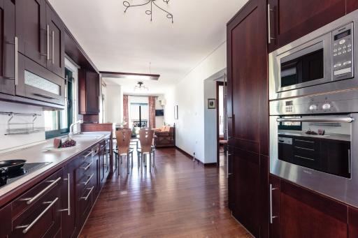 Dionysos Hotel - Housity