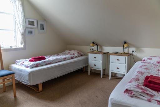 Guesthouse Ísafjördur - Gamla - Housity