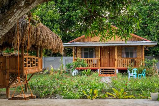 Sam's Bed and Breakfast - Housity