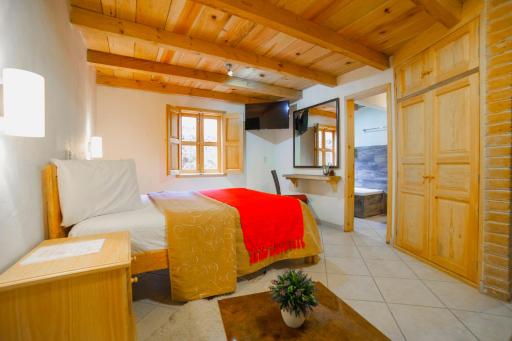 Hotel Adobe y Teja - Housity