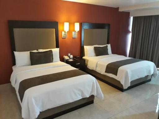 Hotel & Suites PF - Housity
