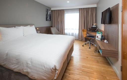 Holiday Inn London West, an IHG Hotel - Housity
