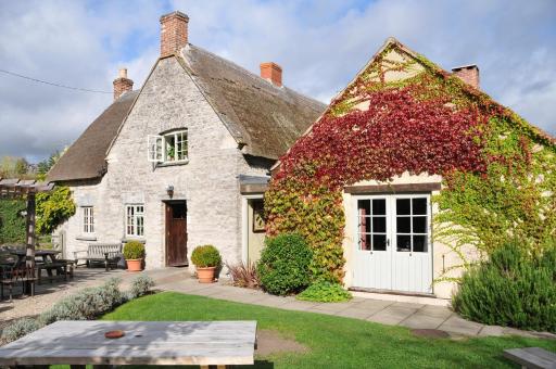 The Red Lion Inn - Housity