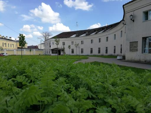 Slavyanskii Dvor - Housity