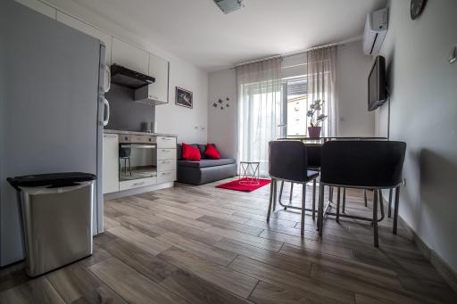 Studio Apartman Nina - Housity