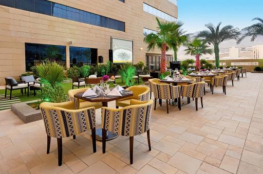 Holiday Suites Al Azizia - Housity