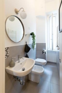 A+ Bed and Breakfast - Housity