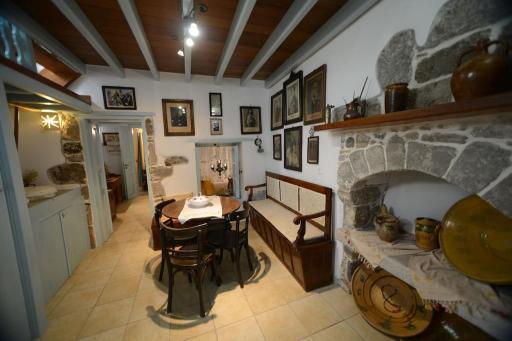 Old Traditional House - Housity