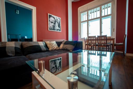Micsa Steiner Palace Flat - Housity