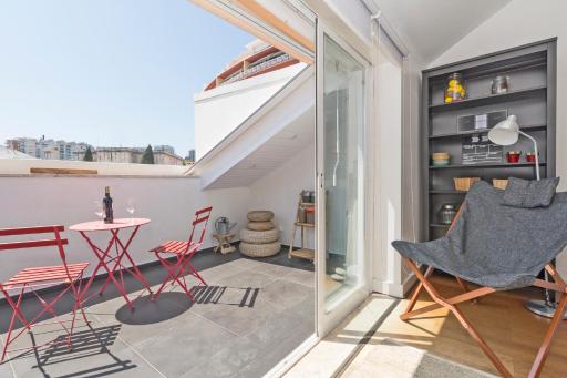 Rato Sunny Terrace - Housity
