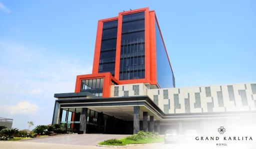Grand Karlita Hotel Purwokerto - Housity