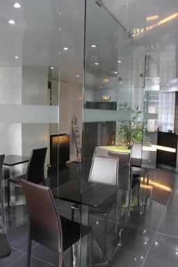 Hotel The Originals du Grand Monarque Nantes Gare - Housity
