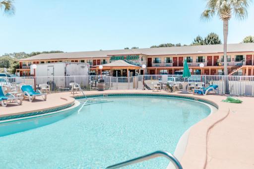 Summer Breeze Motel - Housity