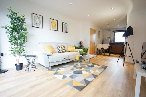 Perfectly located stunning apartment - Housity