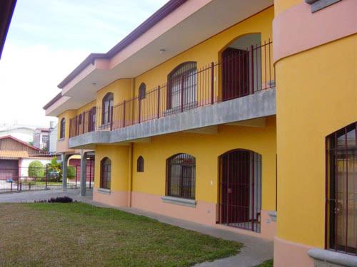 University of Costa Rica-2 bedrooms-Mall - Housity