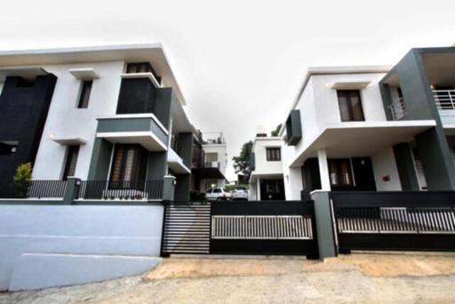 Albisville Hilltop Mansion - Housity