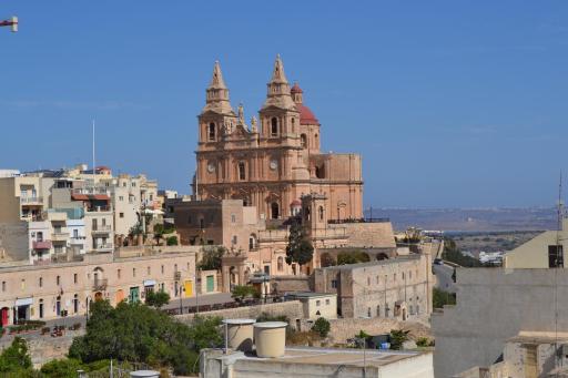 Mellieha Town Centre Bright & Spacious 3 Bedroom Apartment - Housity