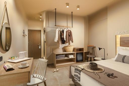 Carian Hotel - Housity