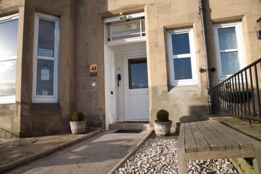 Garfield Guest House - Housity