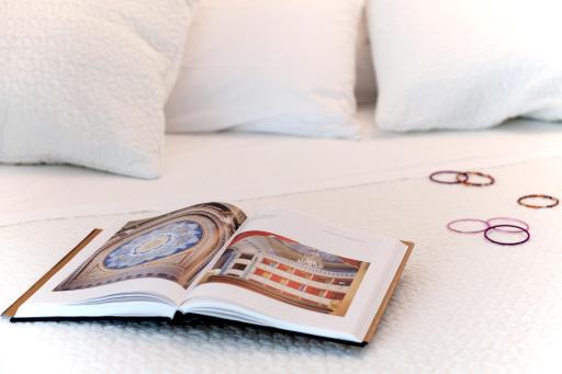 Palazzo Boscareto - suites di charme in centro storico - garage moto, box bici - Housity
