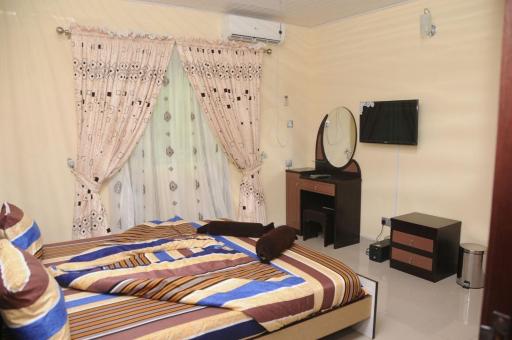 81 Division Officers Mess Apartment - Housity