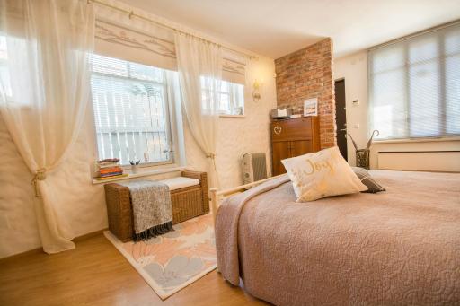 Positively Inspiring for 2 - Housity