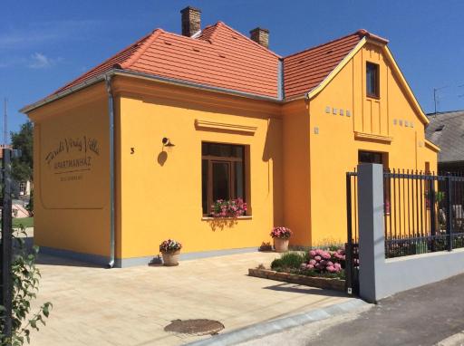 Furedi virag villa - Housity