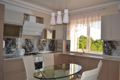 Apartamenty na parusnoi - Housity