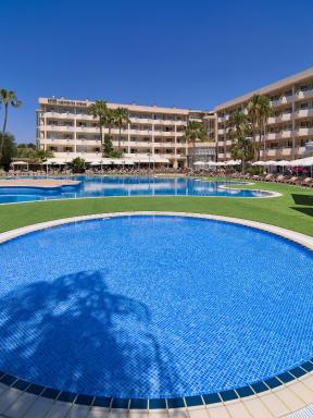 H10 Cambrils Playa - Housity